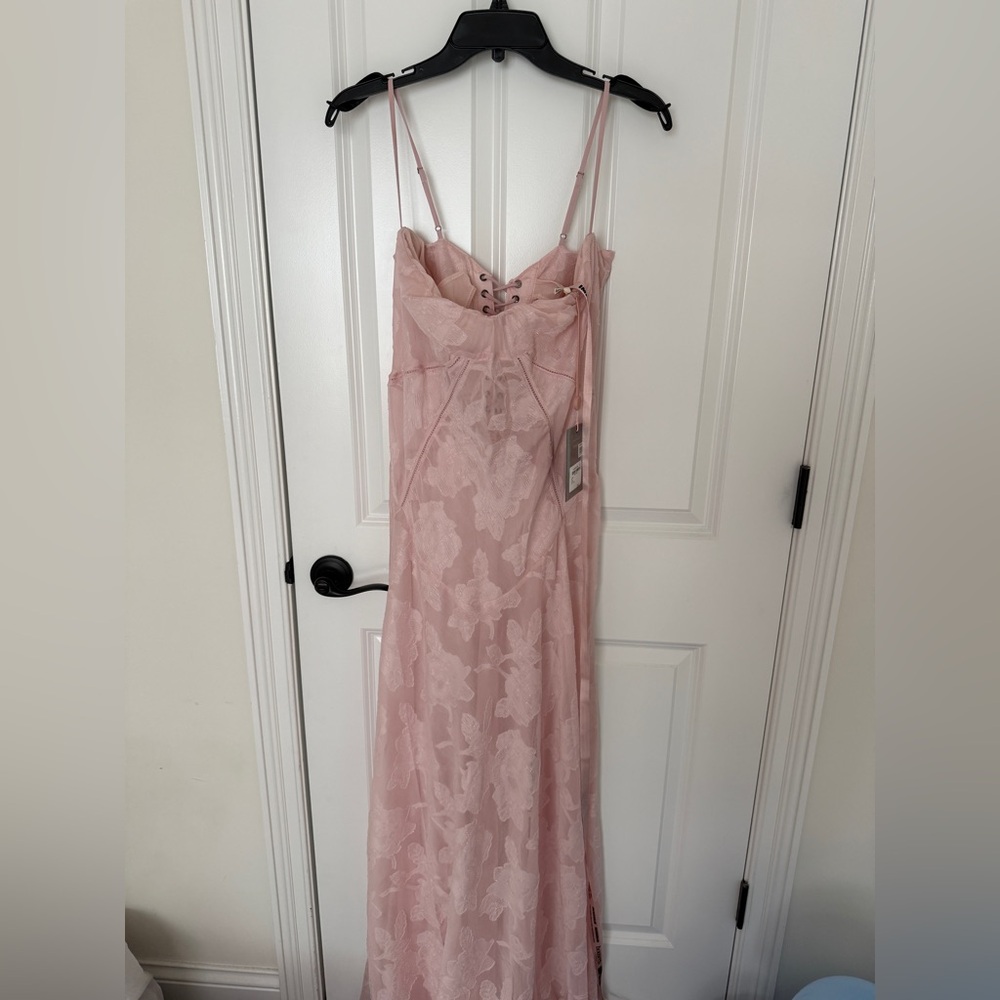 NWT House of Cb Seren Soft Pink Floral Lace Back Maxi Dress size XL - Picture 4 of 6